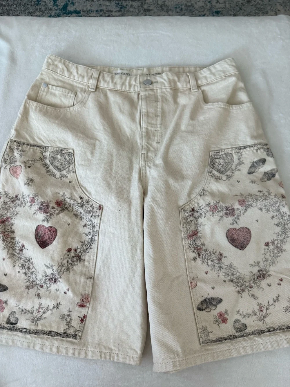 Pilcro Classic Bermuda Love Long Shorts from Anthropologie ivory denim 31 D79